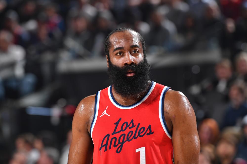 他全场有6 他全场有6